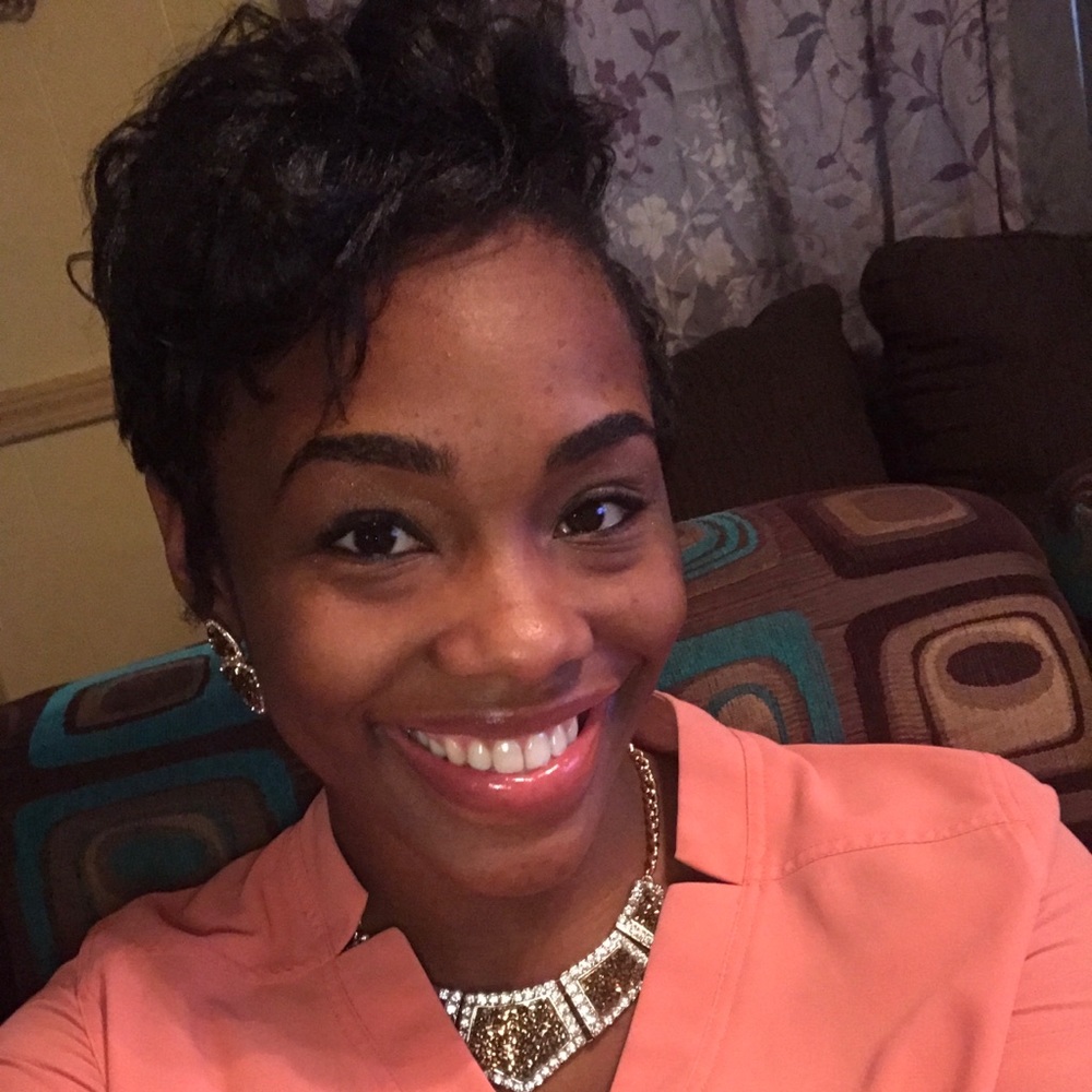 Meet your Posher, Lisa